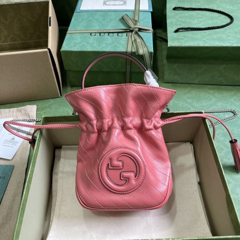 G*u*i bucket bags